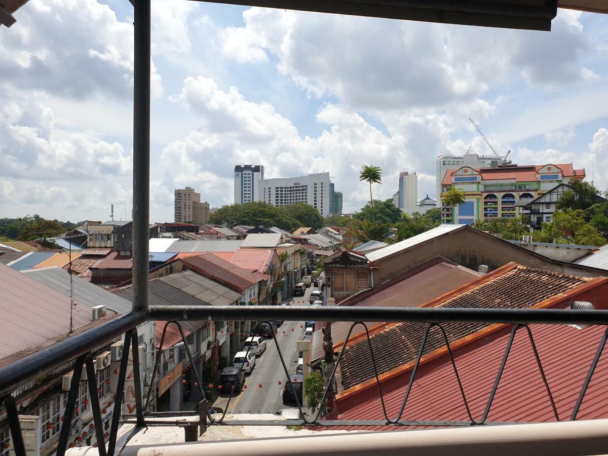 Hornbill'S Nest Kuching Hostel Eksteriør bilde