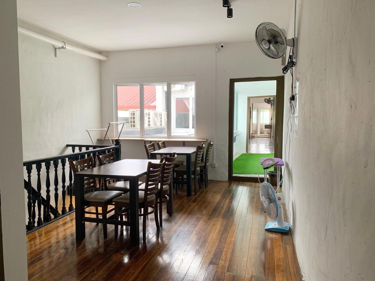 Hornbill'S Nest Kuching Hostel Eksteriør bilde